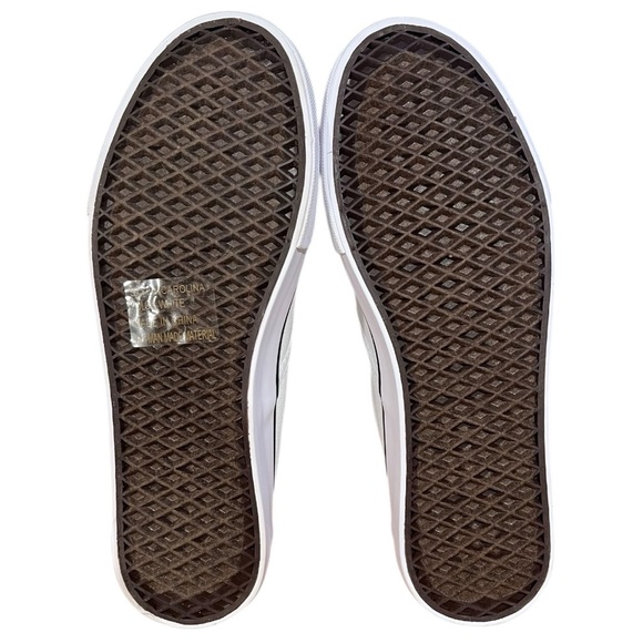 Unisex White Low Top Slip On Canvas Sneakers Womens 11 12 or Mens 9 New - Picture 5 of 7